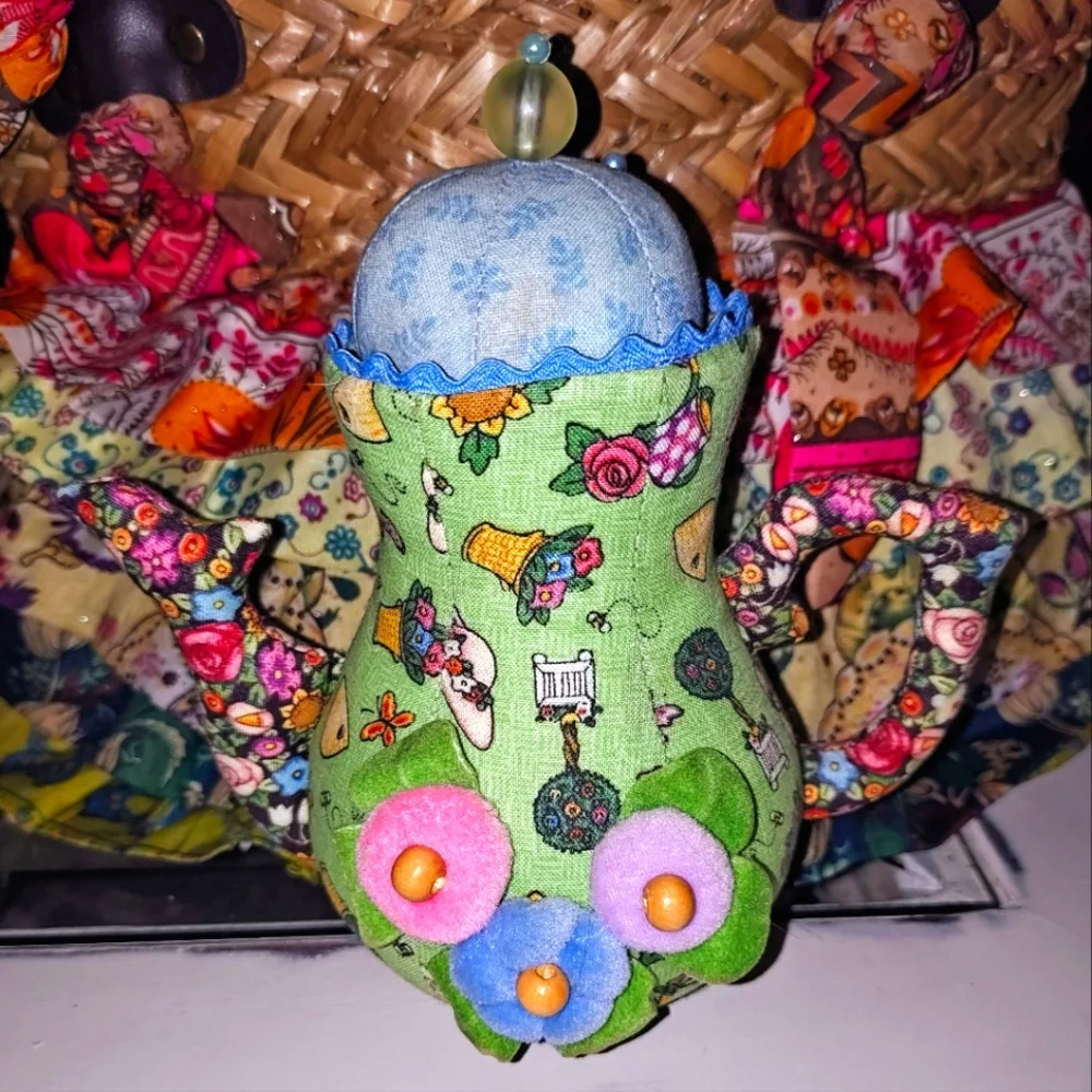 VTG Mary Engelbreit Teapot Pincushion Set - Picture 6 of 11